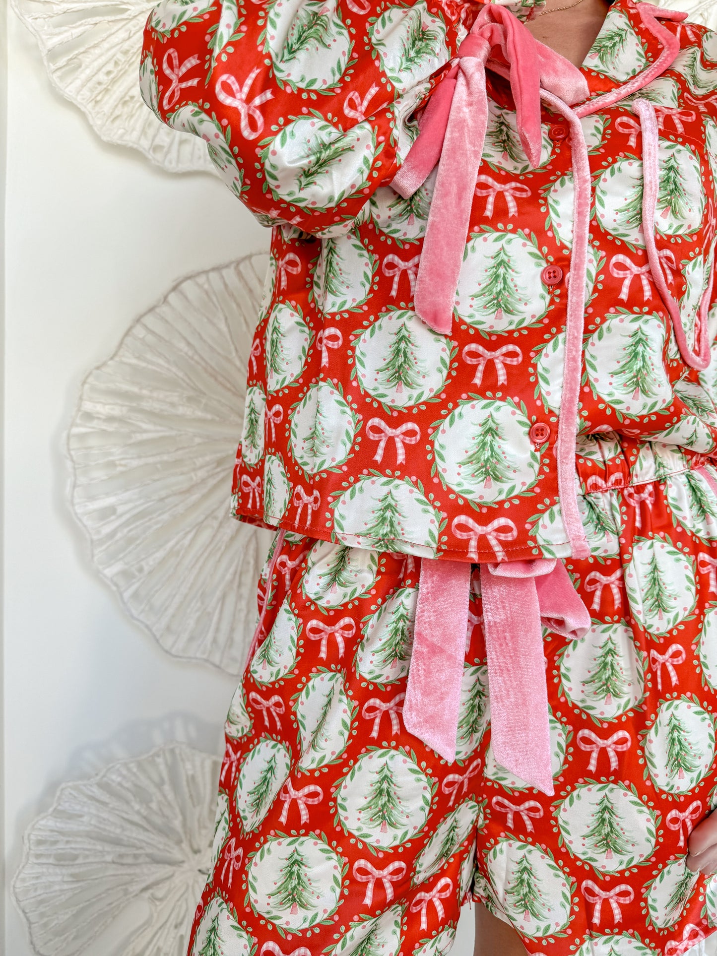 Red Wreath Print Satin Pajamas