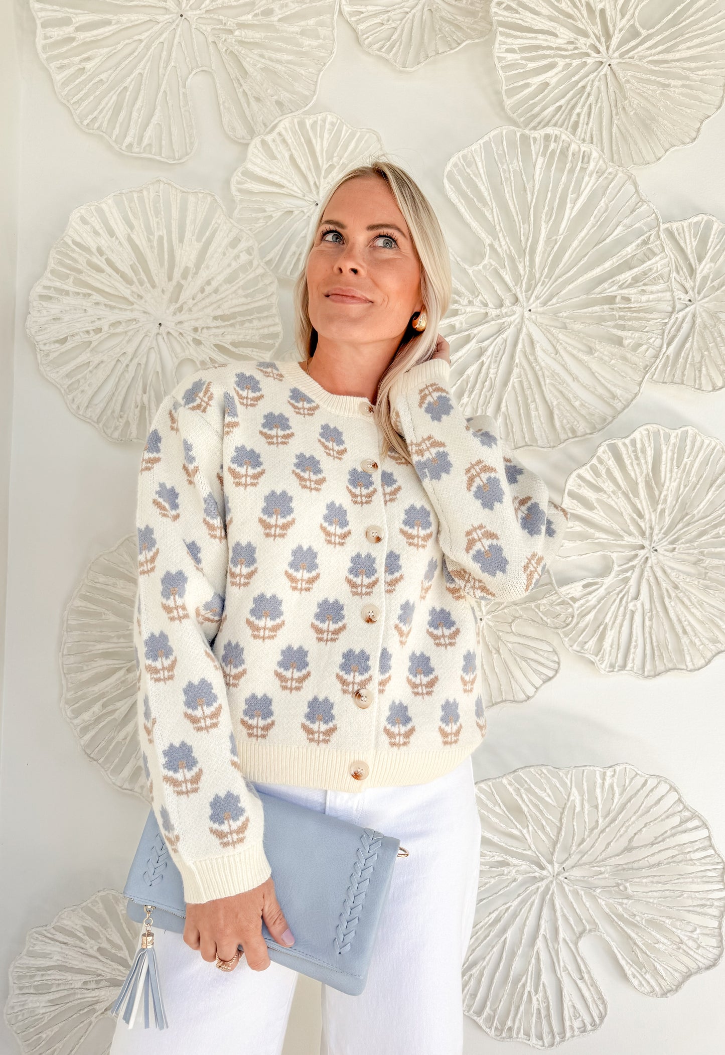Cream/Blue Floral Jacquard Cardigan